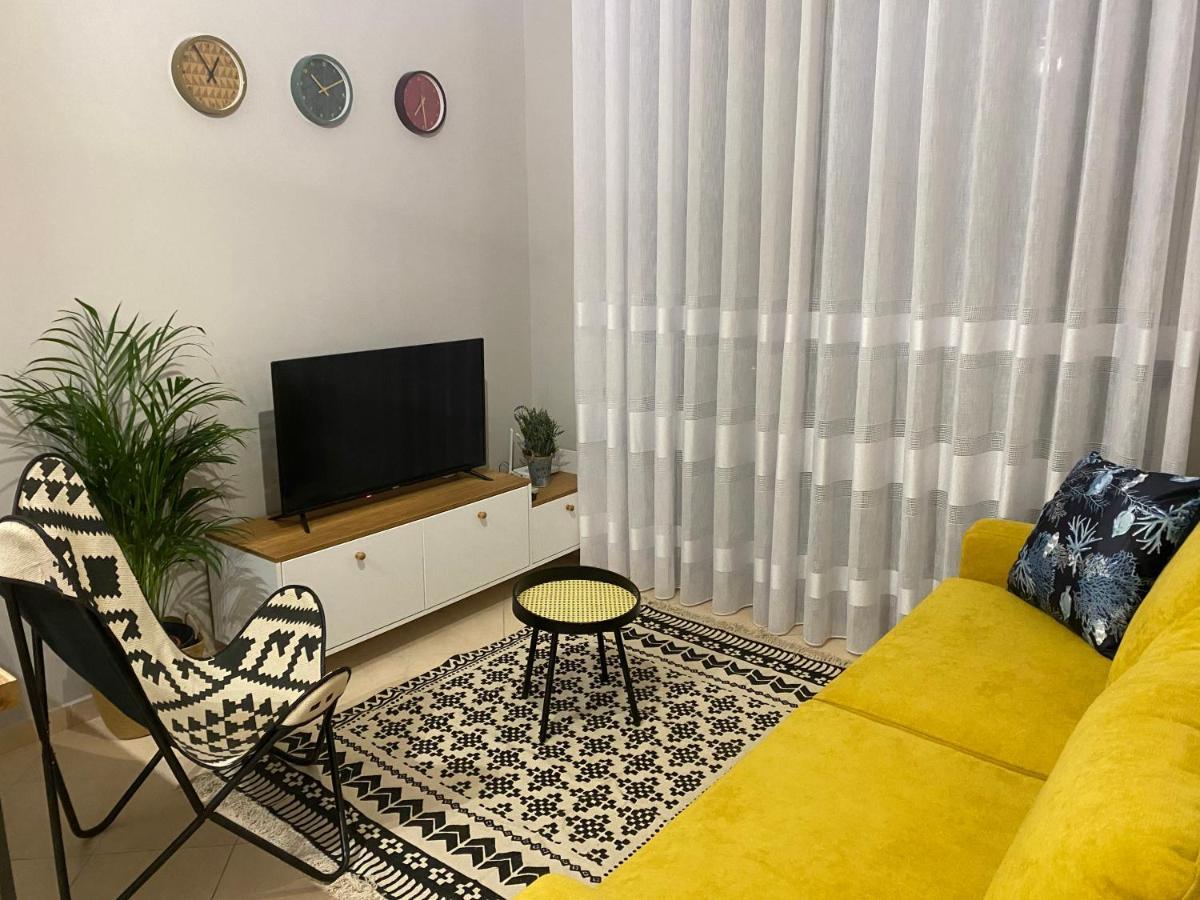 Cheerful 2-Bedroom Apartment In Golem Golem  Kültér fotó