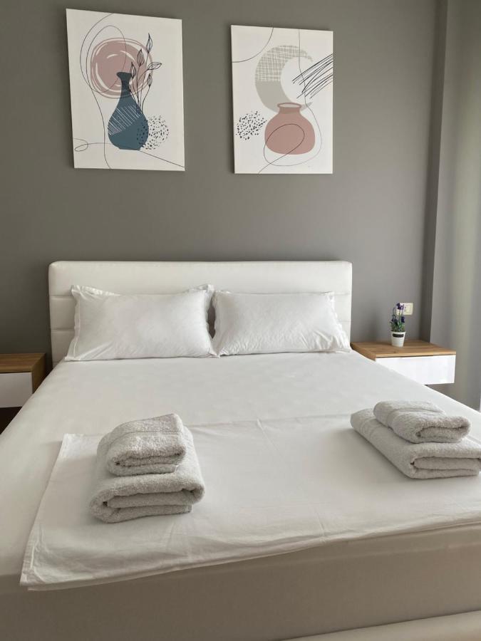 Cheerful 2-Bedroom Apartment In Golem Golem  Kültér fotó
